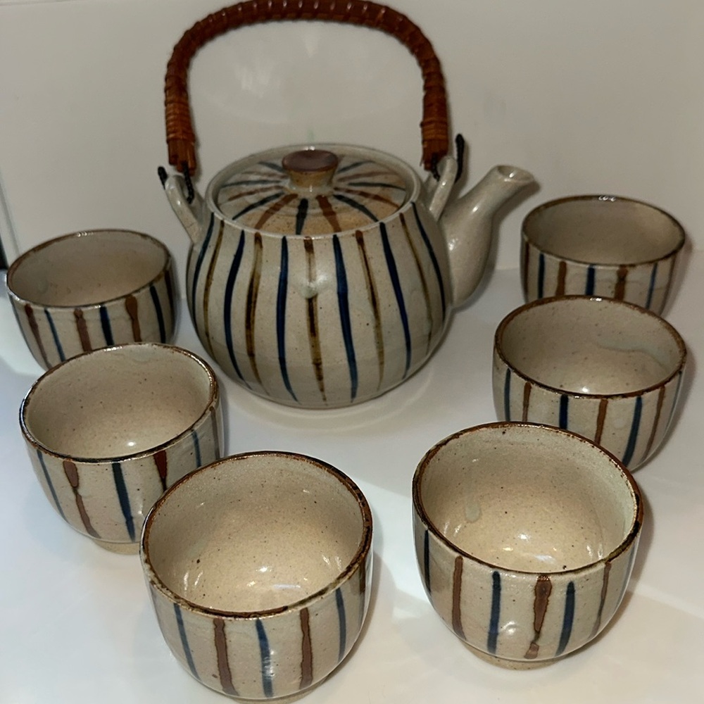 MIYA Tea Set. Hand Glazed Teapot and 6 Cups